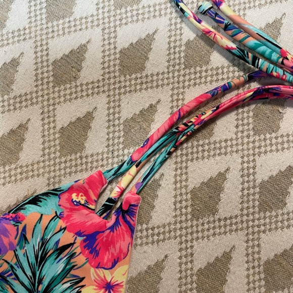 LA Hearts Tropical Bikini top - Picture 3 of 3